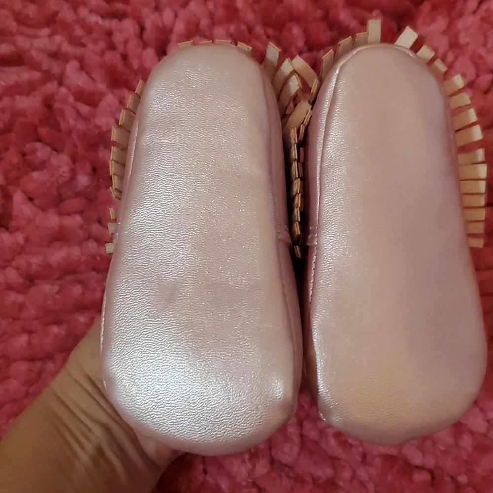 Adorable baby bootie shoes